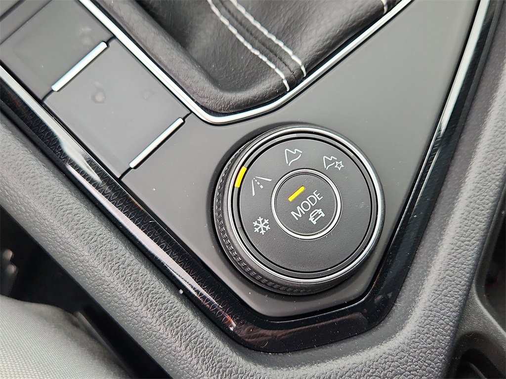 New 2025 Volkswagen Taos S image 23