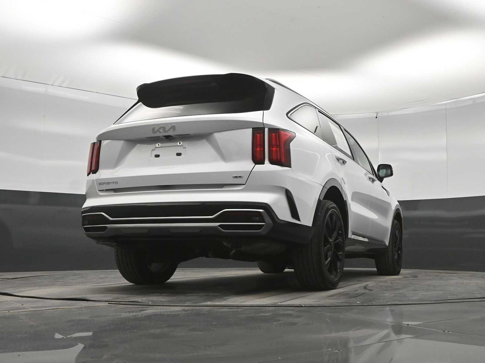 Used 2023 Kia Sorento SX AWD/4WD image 37