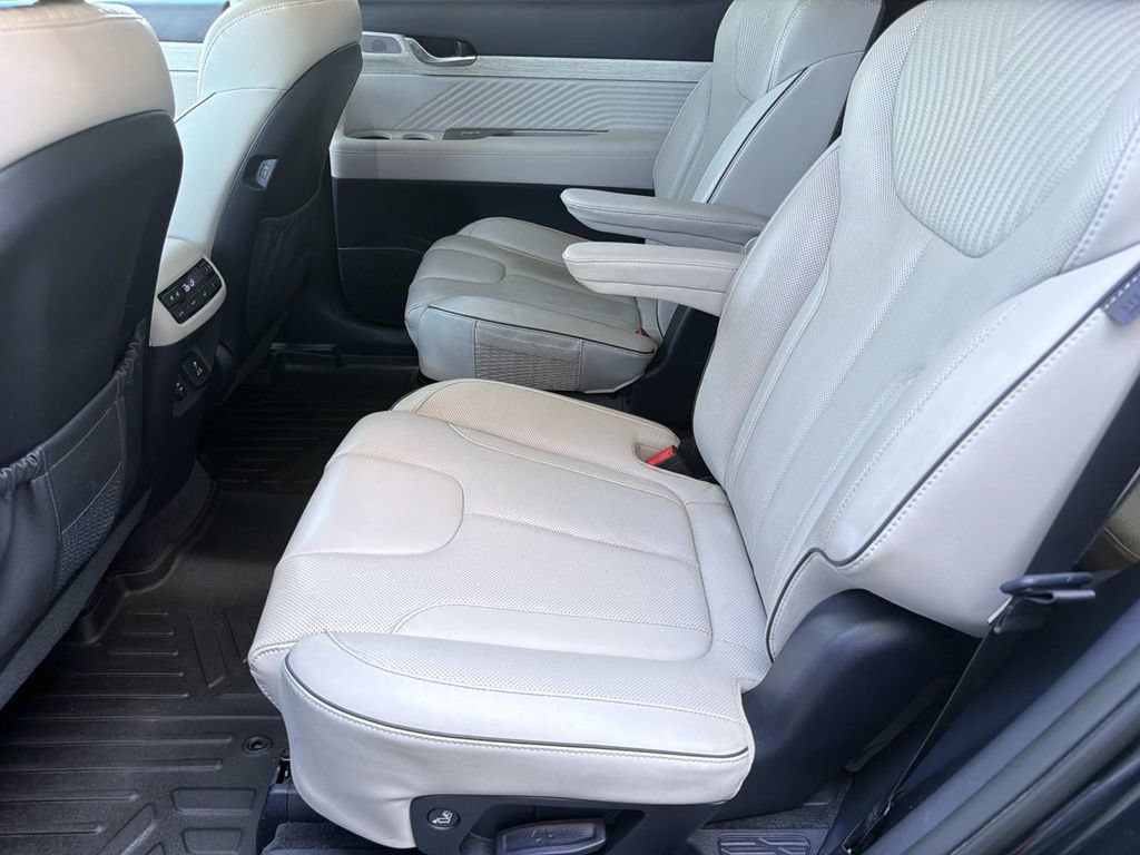 Used 2023 Hyundai Palisade Calligraphy AWD/4WD image 11