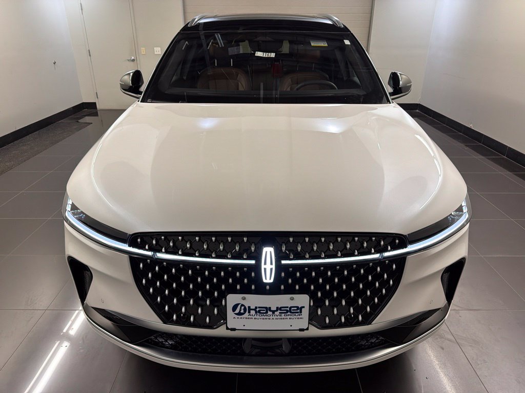 New 2026 Lincoln Nautilus Reserve AWD/4WD image 2