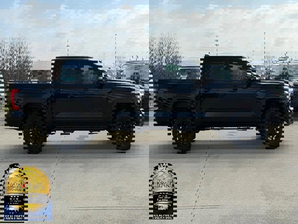 Used 2025 Toyota Tundra SR5 w/ SR5 Premium Package image 4