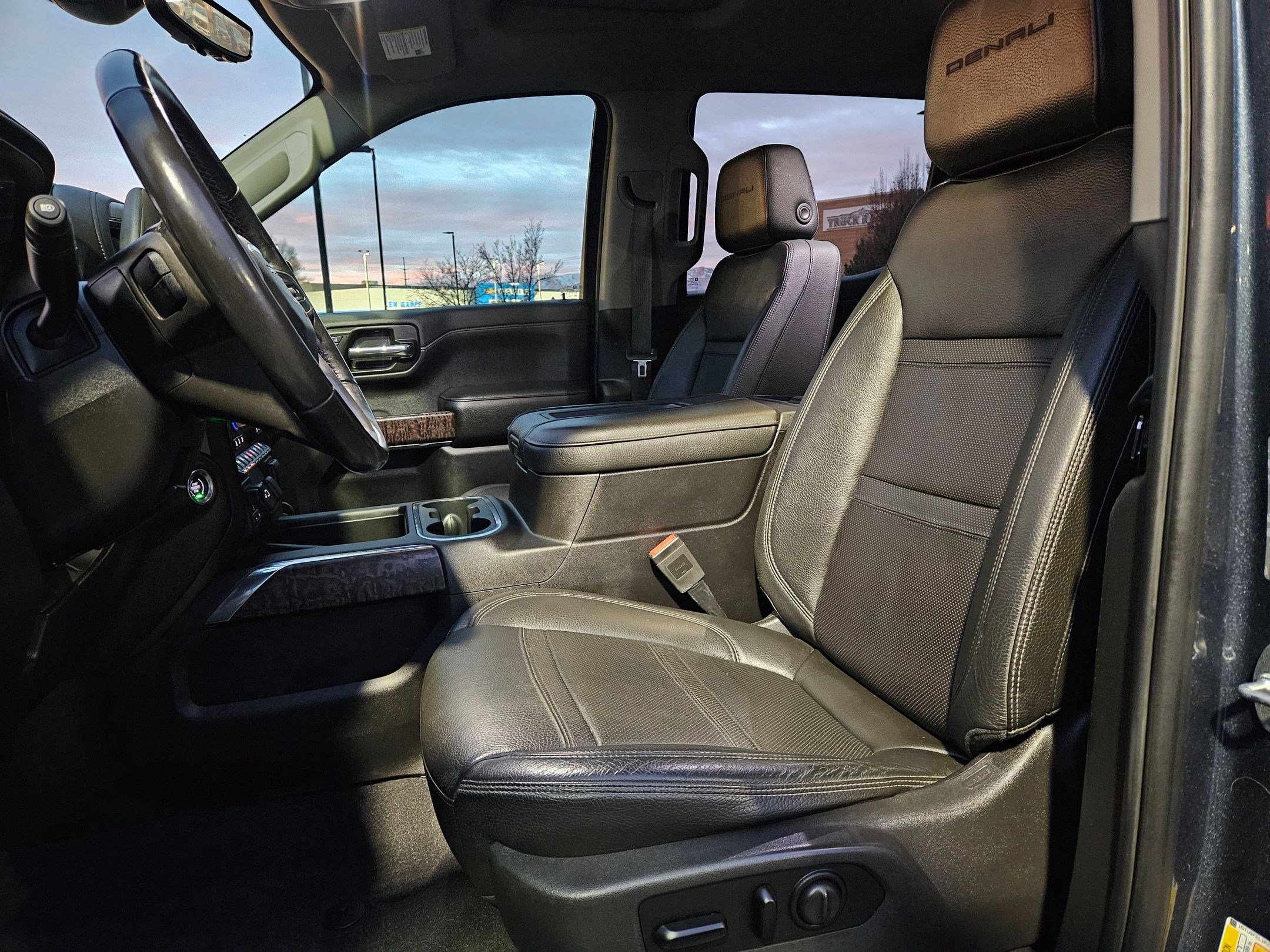Used 2019 GMC Sierra 1500 Denali w/ Denali Ultimate Package image 17