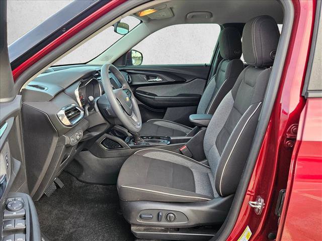 Used 2023 Chevrolet TrailBlazer LT FWD image 14
