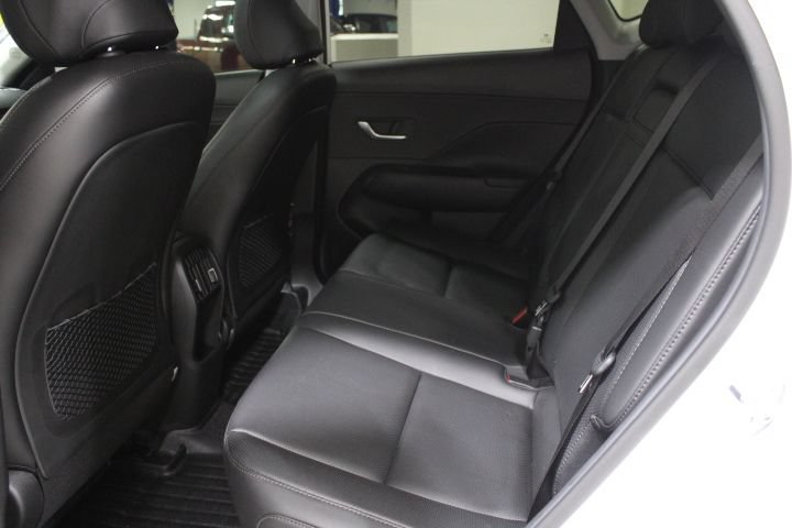 Used 2024 Hyundai Kona Limited FWD image 22