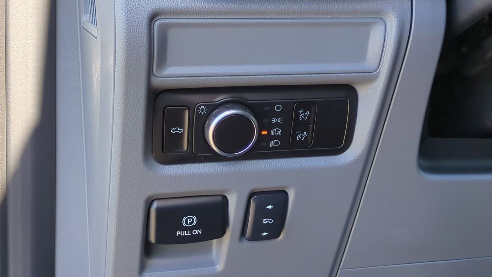 New 2025 Ford F150 Lightning XLT image 15