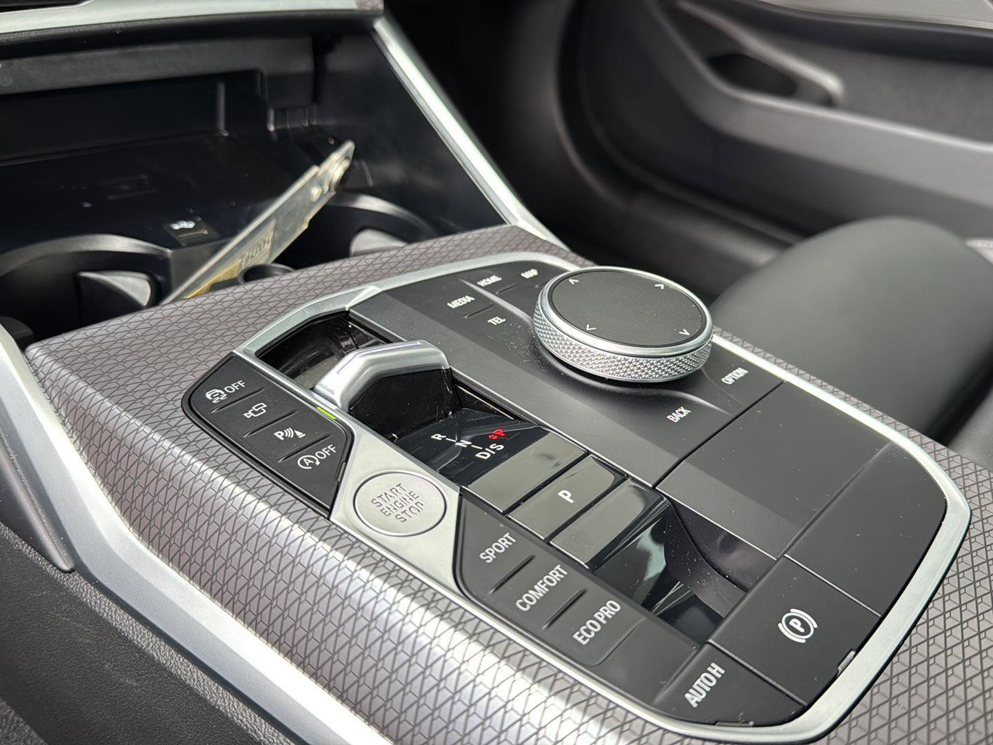 Used 2025 BMW M340i image 25