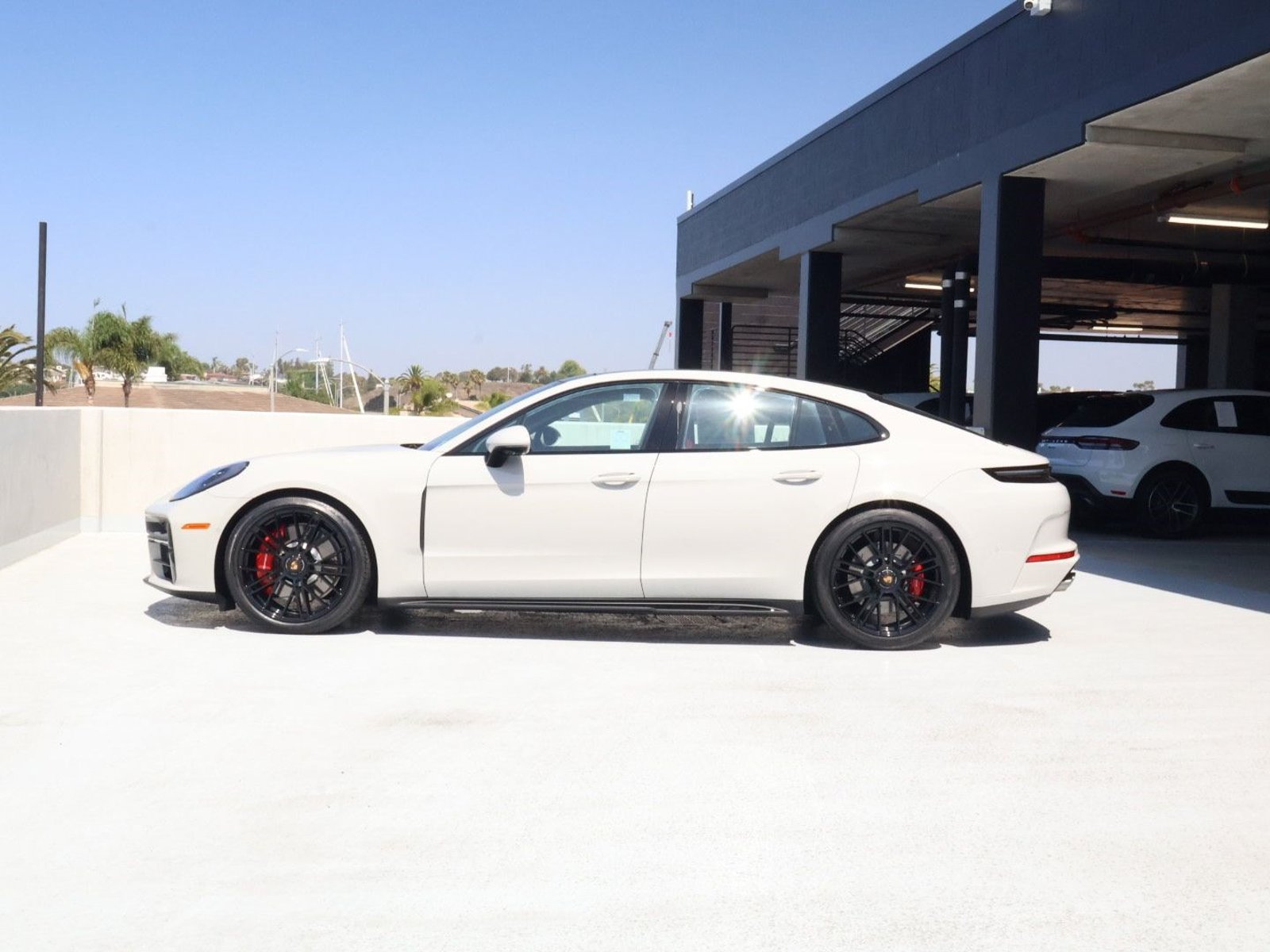 New 2026 Porsche Panamera GTS AWD/4WD video 2