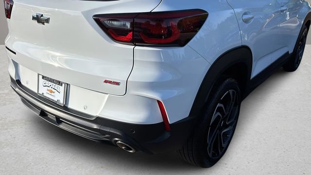 Used 2024 Chevrolet TrailBlazer RS w/ Driver Confidence Package image 34