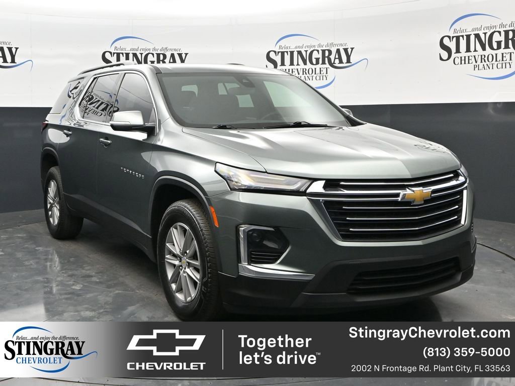 Used 2023 Chevrolet Traverse LT FWD image 1