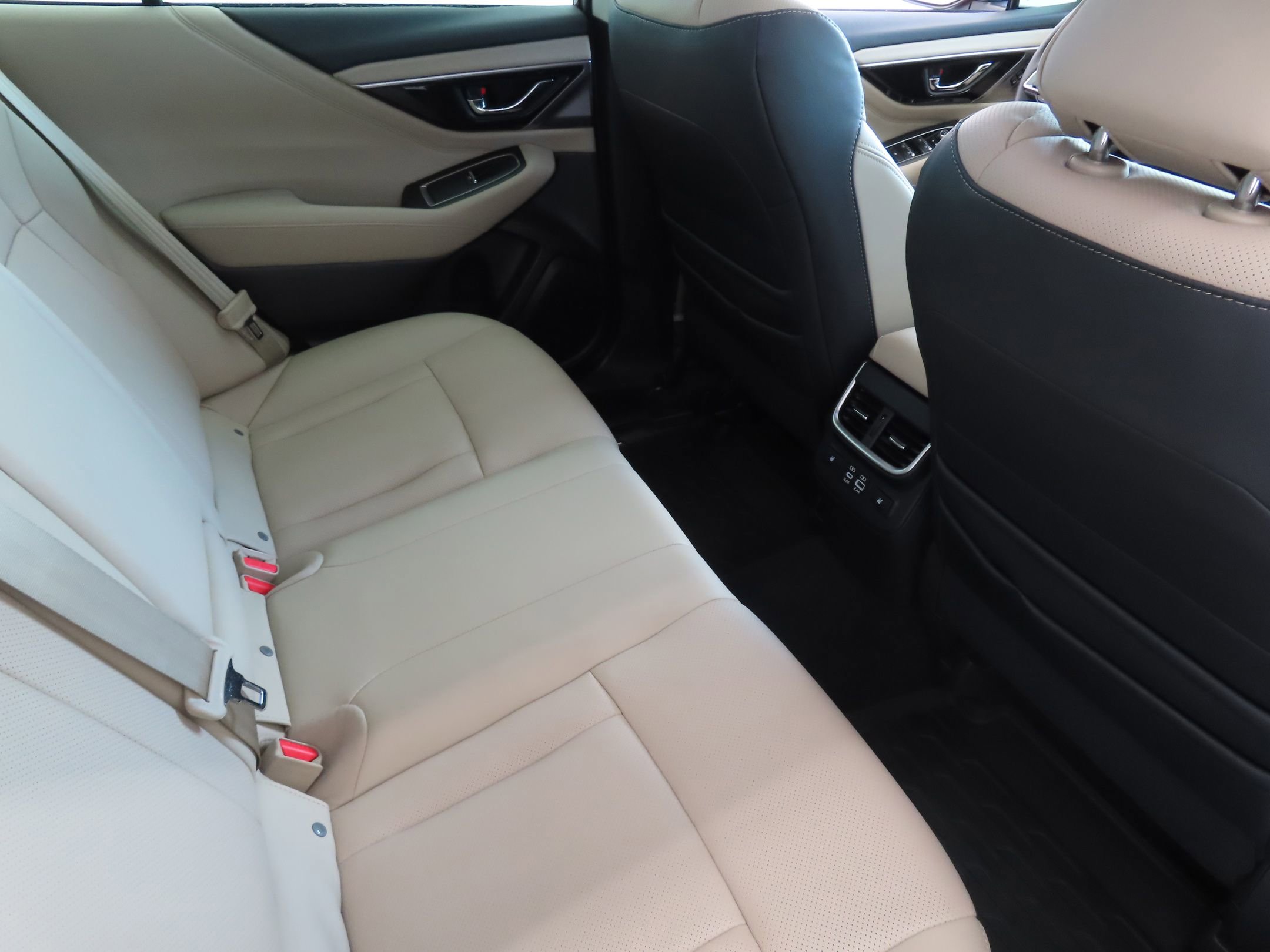 Used 2025 Subaru Legacy Limited image 28