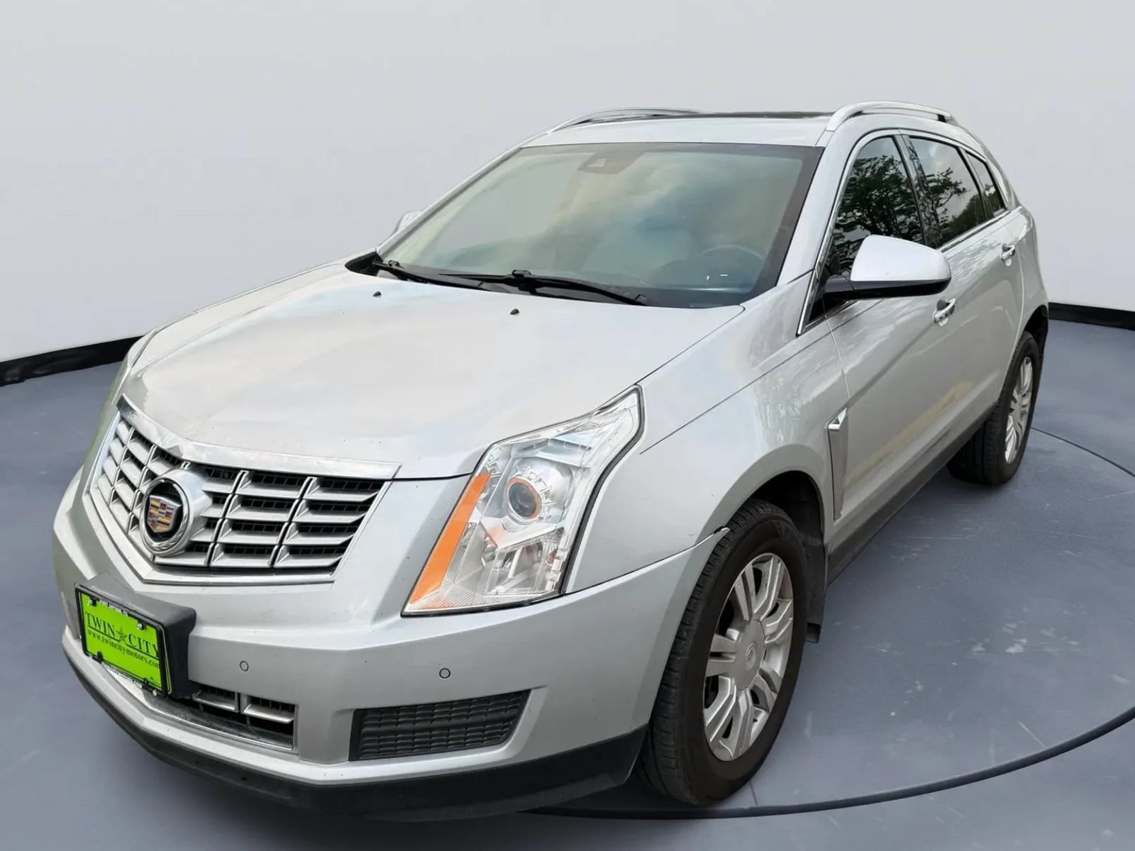 Used 2014 Cadillac SRX Luxury w/ Driver Awareness Package FWD image 1
