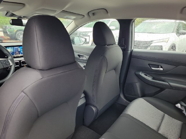 New 2027 Nissan Sentra SV w/ Floor Mat Package FWD image 9