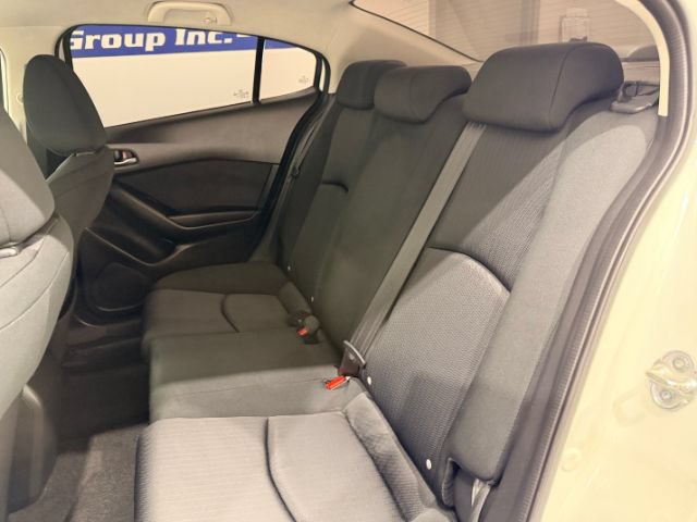 Used 2015 MAZDA MAZDA3 i SV FWD image 27