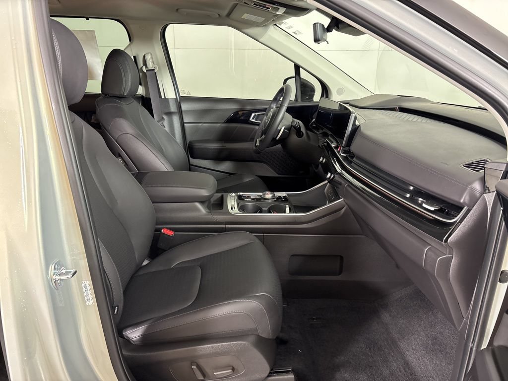 New 2026 Kia Carnival SX Prestige FWD image 16