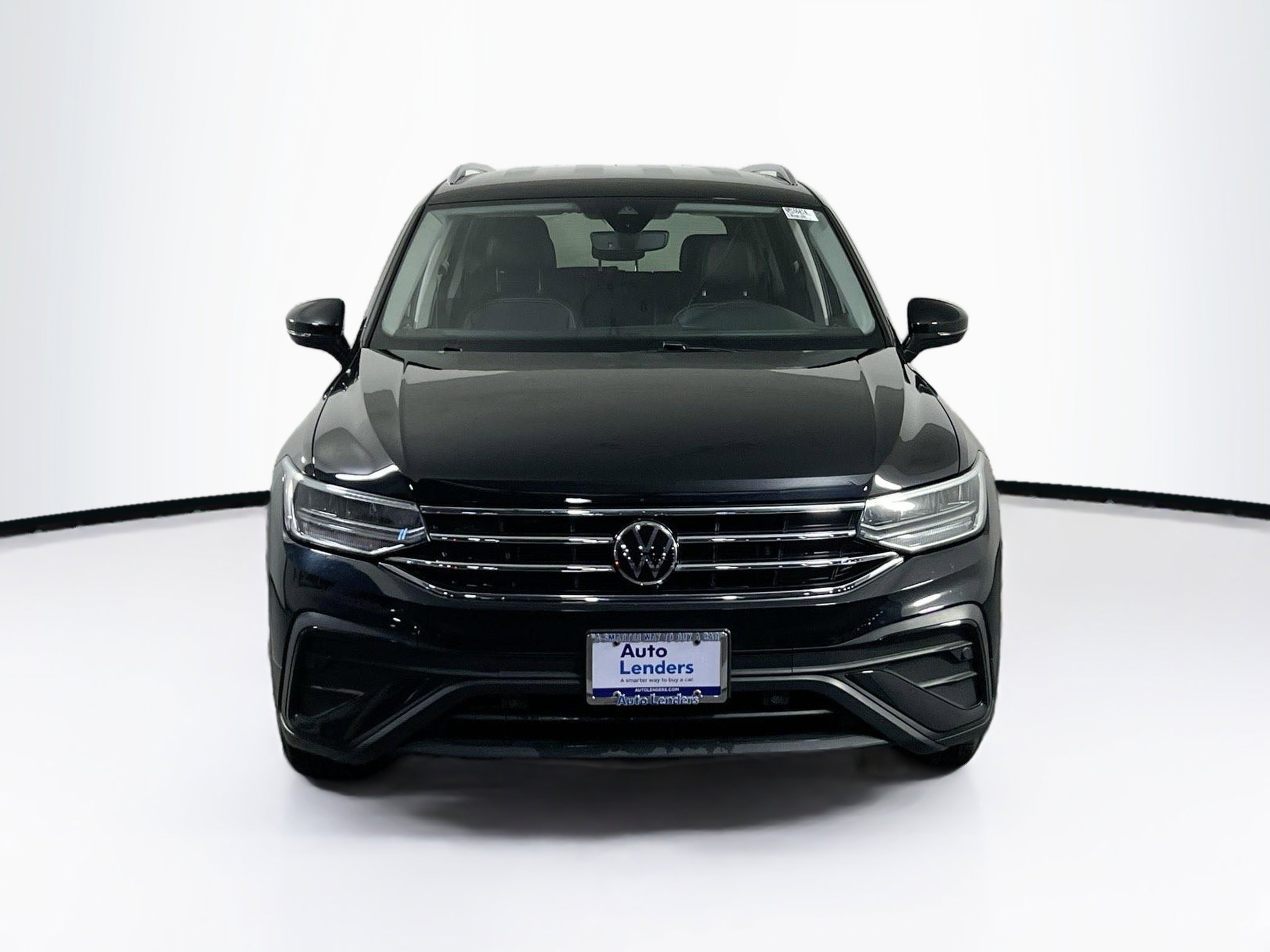 Used 2022 Volkswagen Tiguan SE AWD/4WD image 2