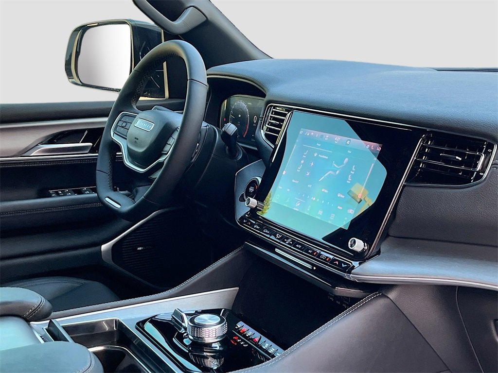 Used 2025 Jeep Wagoneer Series II image 31