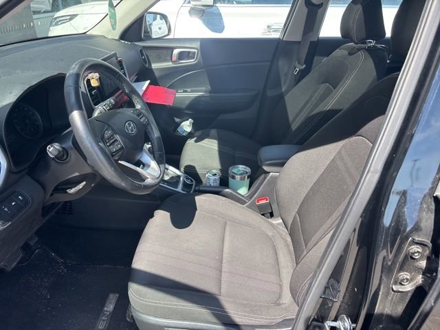 Used 2020 Hyundai Venue SEL w/ Convenience Package FWD image 9