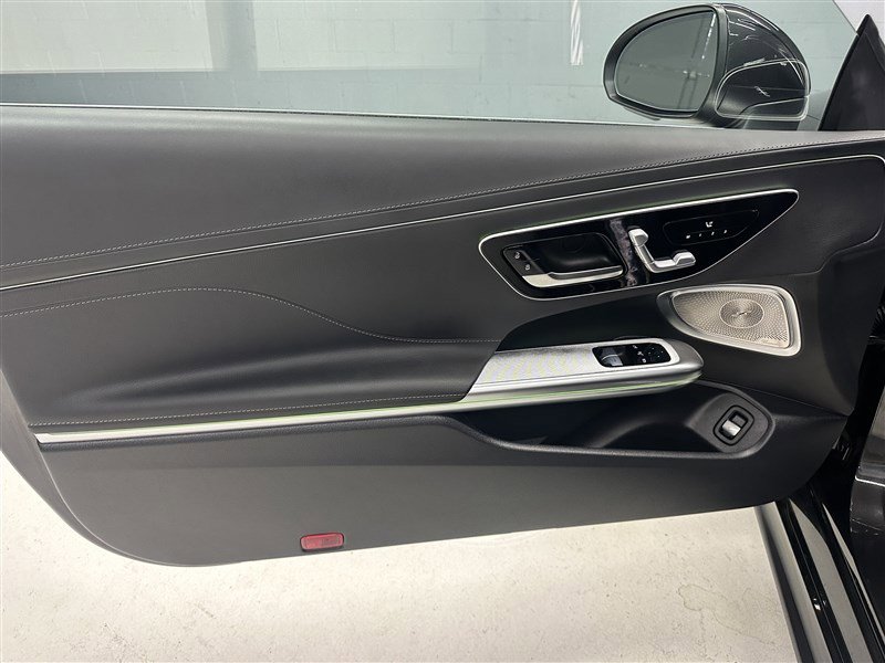Used 2024 Mercedes-Benz CLE 300 4MATIC Coupe image 17