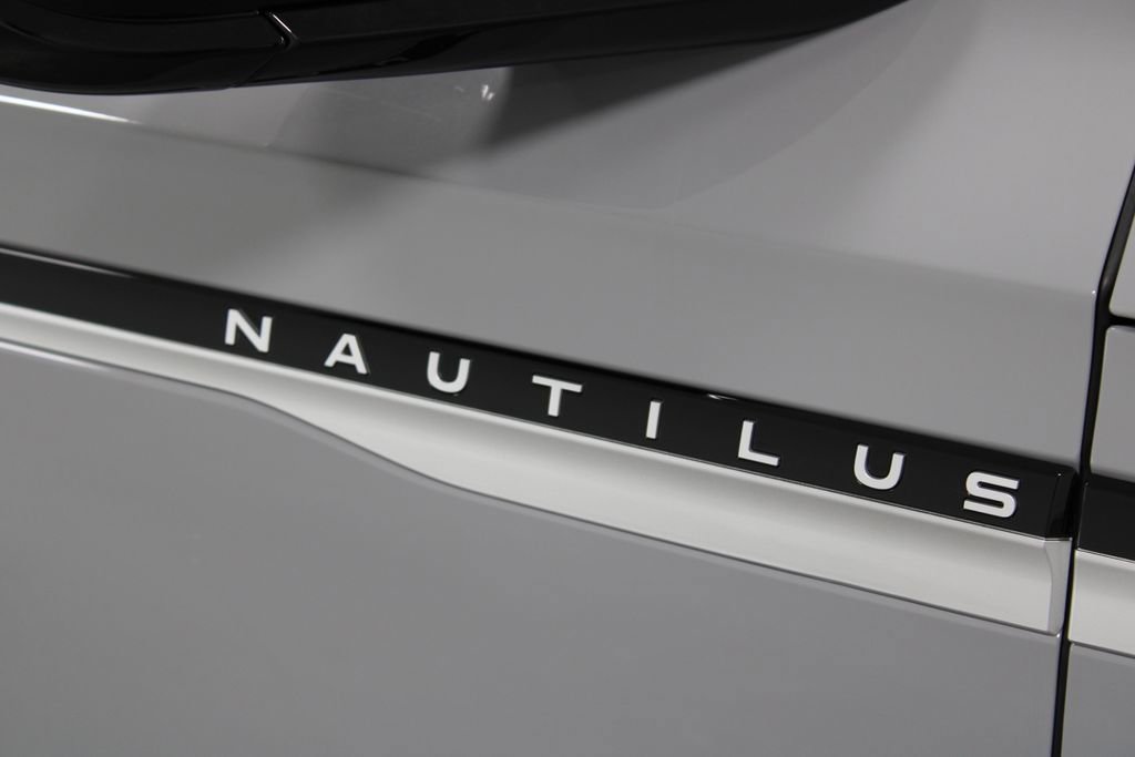 New 2026 Lincoln Nautilus Premier image 11