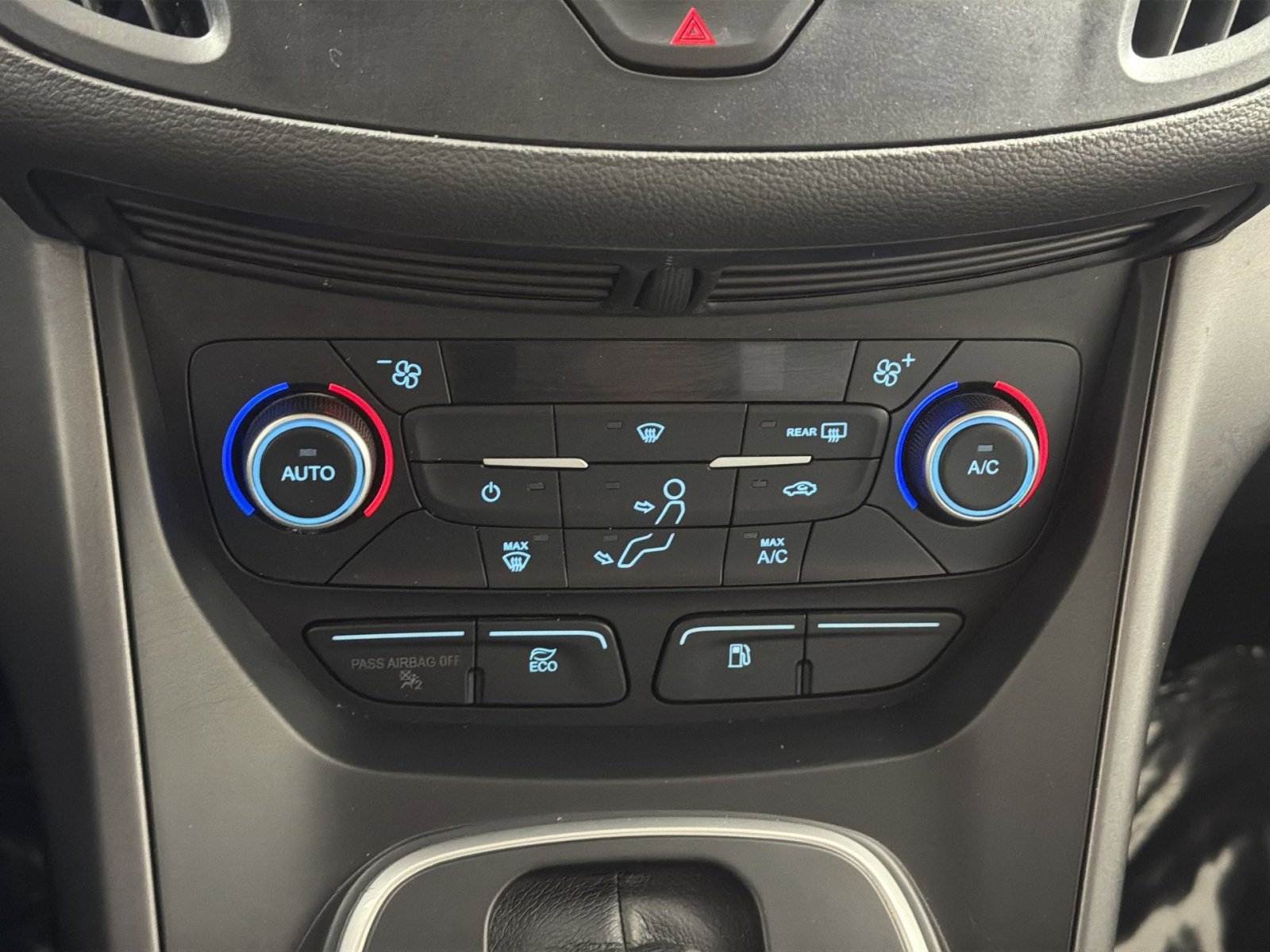 Used 2018 Ford C-MAX SE w/ Interior Protection Package image 20