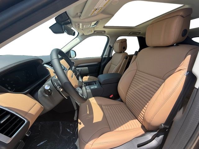 New 2026 Land Rover Discovery Limited Edition AWD/4WD image 10