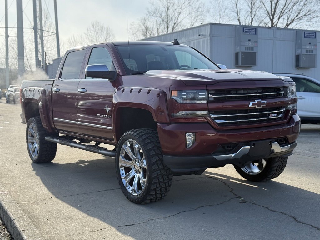 Used 2017 Chevrolet Silverado 1500 LTZ Z71 w/ LTZ Plus Package image 4