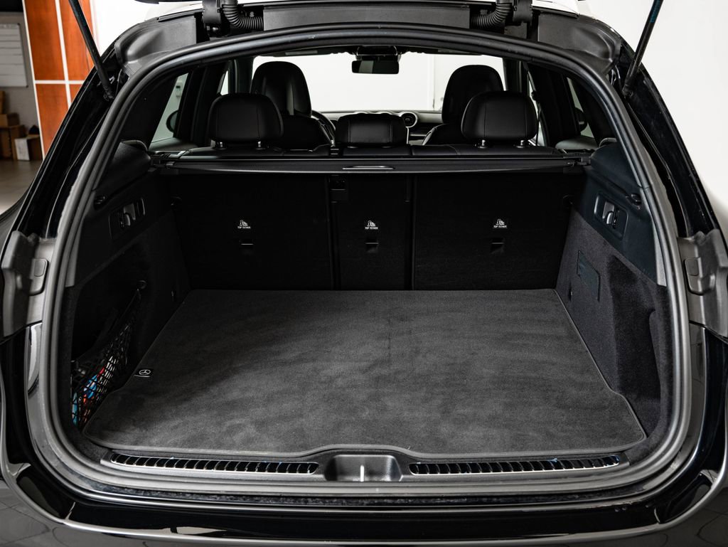 Certified 2025 Mercedes-Benz GLC 300 4MATIC image 21