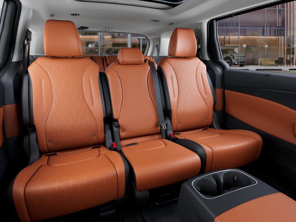 New 2026 Kia Carnival SX w/ SX Dark Edition Package image 16