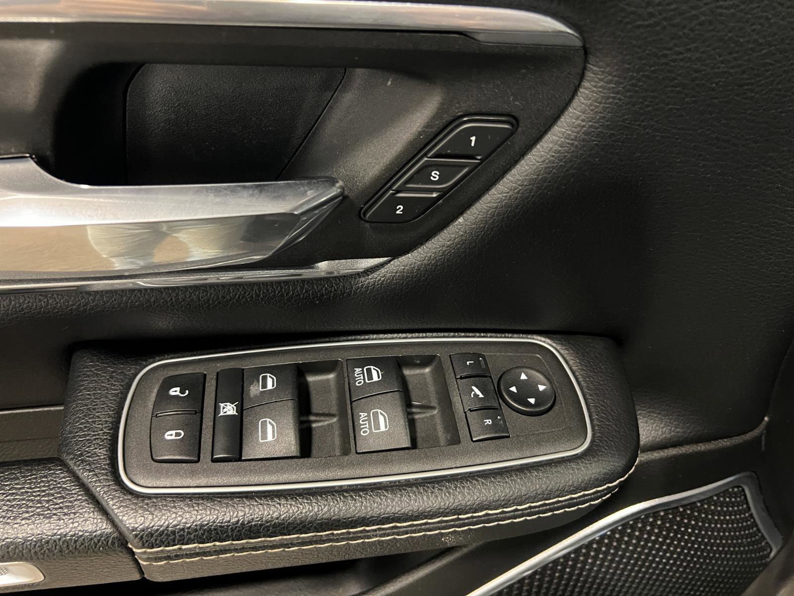 Used 2022 RAM 1500 Laramie image 24