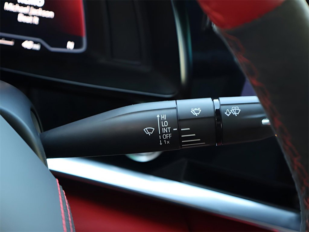 Used 2023 Chevrolet Corvette Stingray Premium Conv w/ Z51 Performance Package image 39