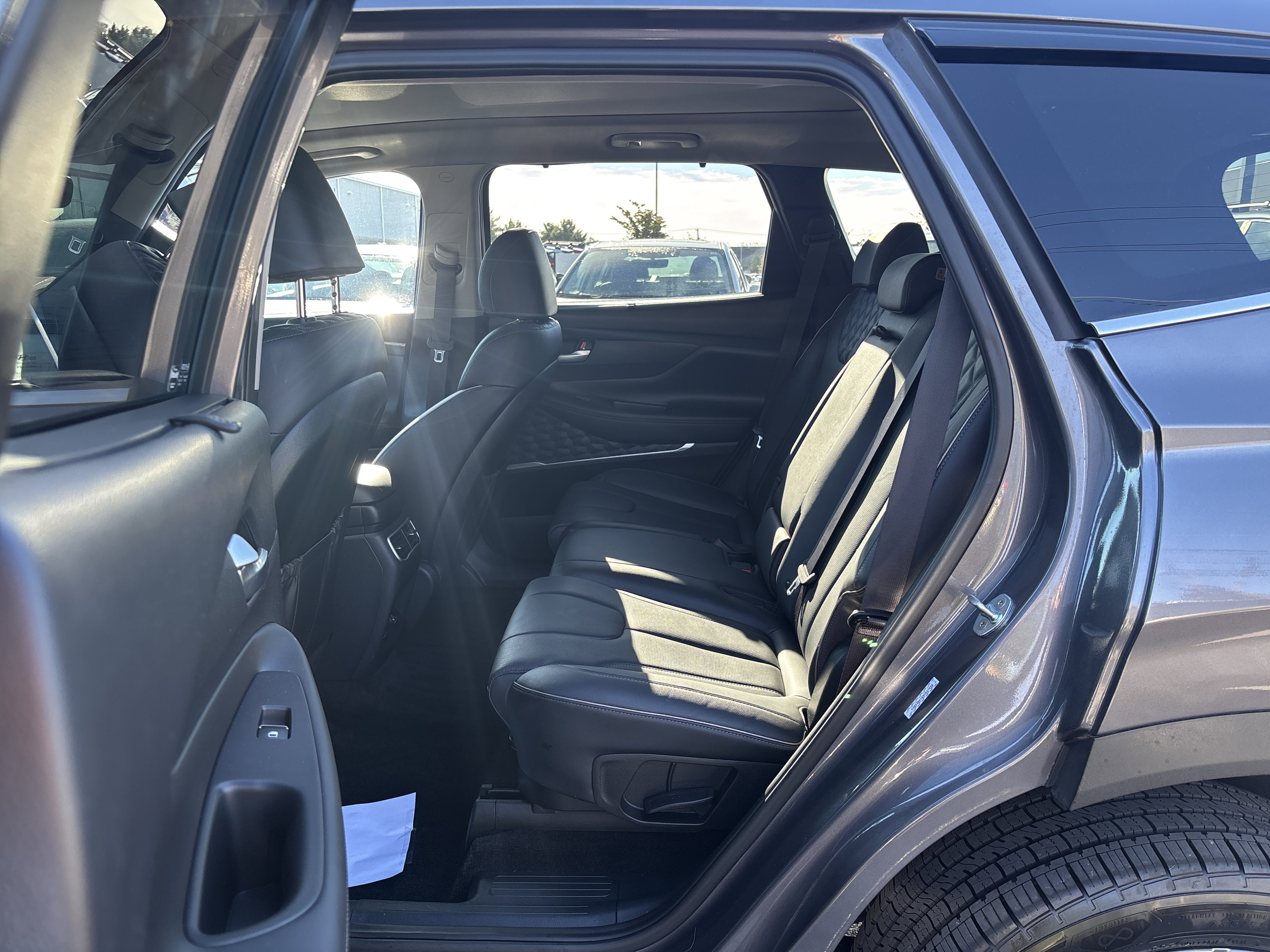 Used 2022 Hyundai Santa Fe SEL Premium image 13