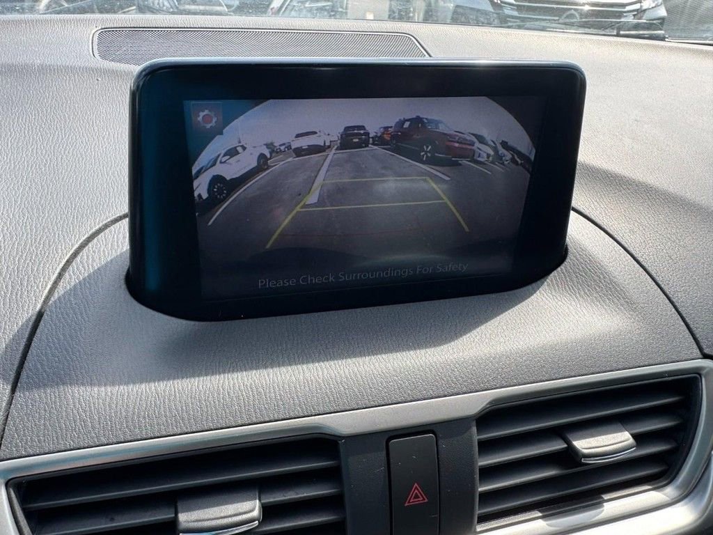 Used 2018 MAZDA MAZDA3 Touring image 20