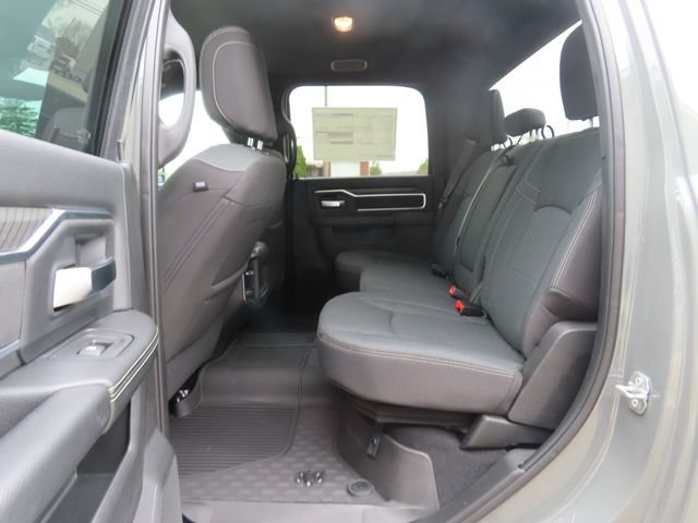 New 2026 RAM 3500 Big Horn AWD/4WD image 22