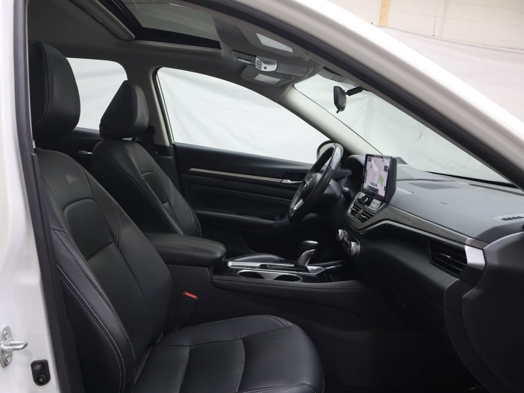 Used 2023 Nissan Altima 2.5 SL AWD/4WD image 9
