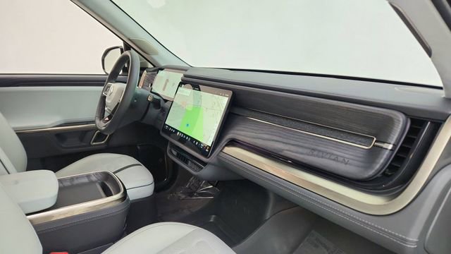Used 2024 Rivian R1S Adventure AWD/4WD image 21