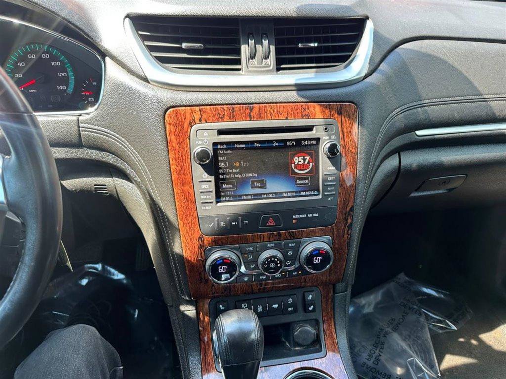Used 2014 Chevrolet Traverse LT FWD image 32