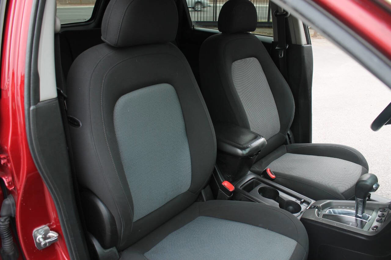 Used 2013 Chevrolet Captiva Sport LS FWD image 32