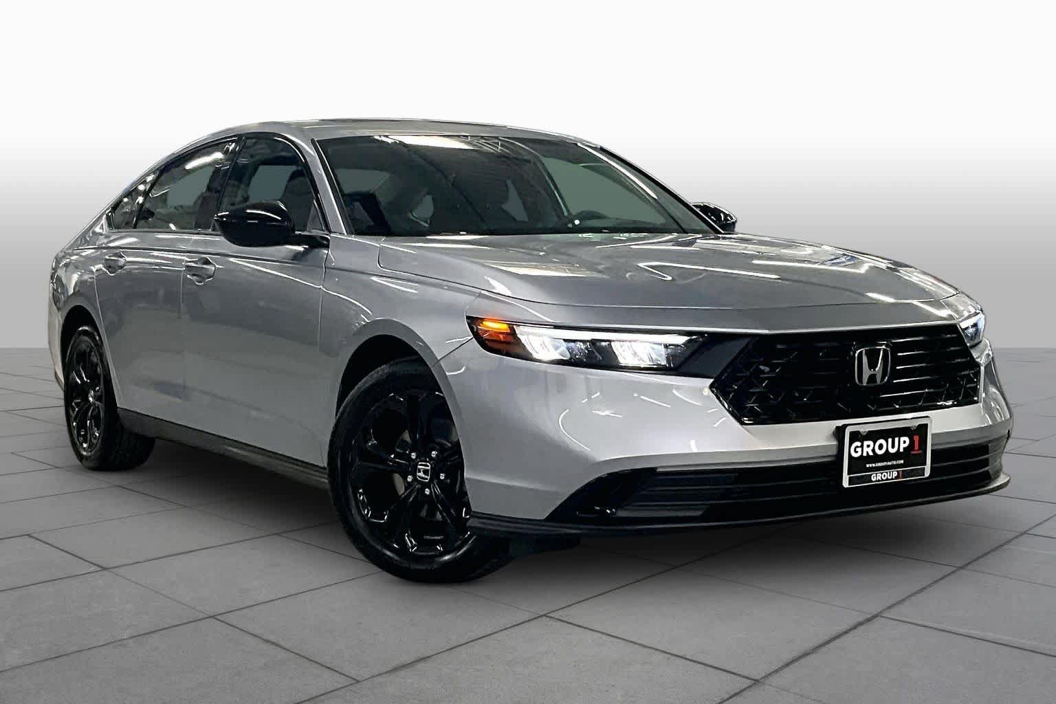 Used 2025 Honda Accord SE image 3
