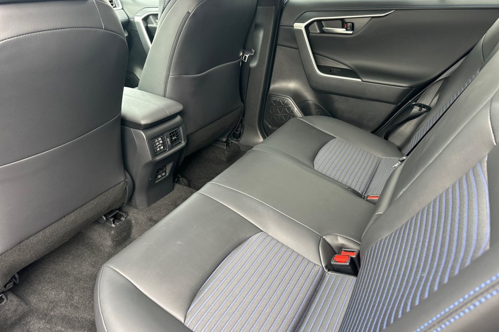 Used 2024 Toyota RAV4 XSE AWD/4WD image 12