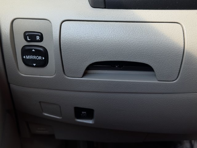Used 2011 Toyota Camry FWD image 20