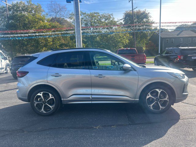 Used 2023 Ford Escape ST-Line Select w/ Tech Pack #2 image 4
