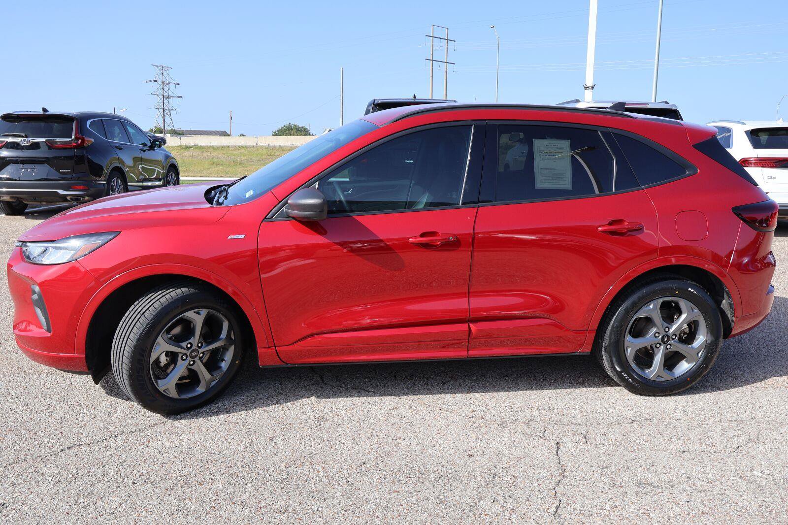 Used 2023 Ford Escape ST-Line w/ Tech Pack #1 FWD image 6