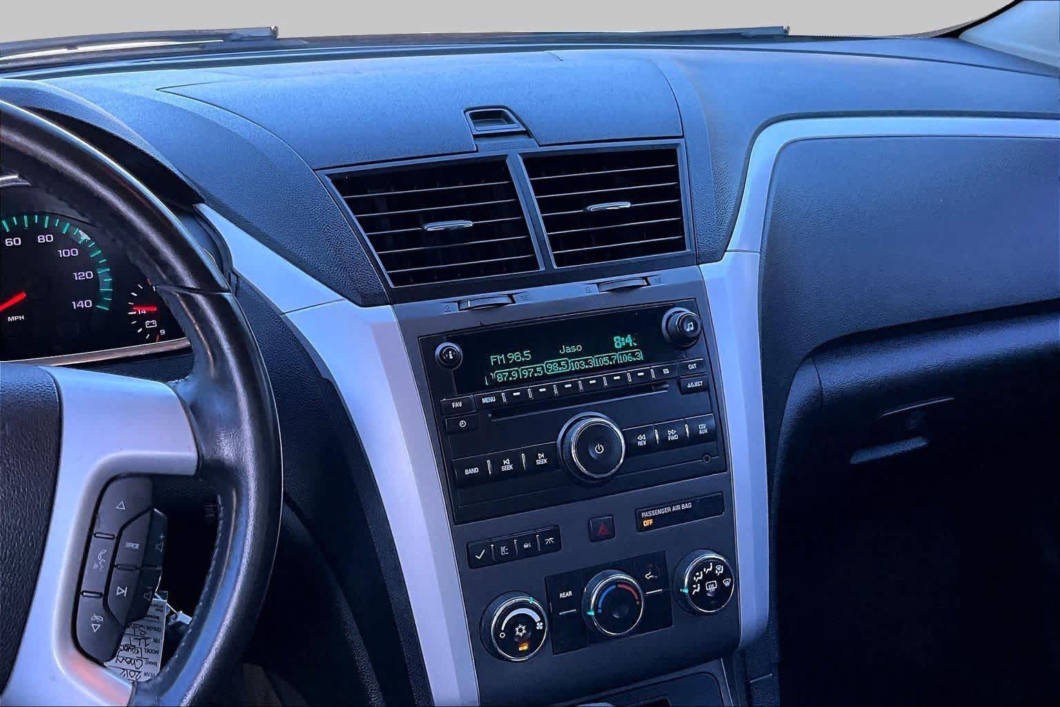 Used 2012 Chevrolet Traverse LT FWD image 6