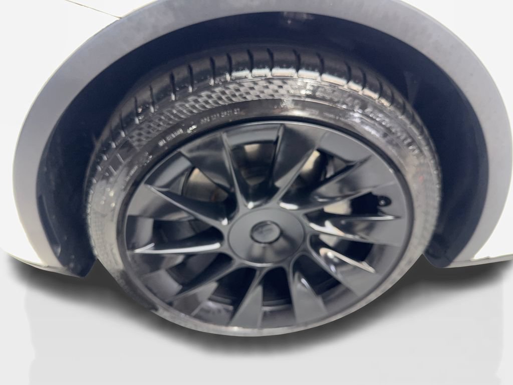 Used 2023 Tesla Model Y Long Range AWD/4WD image 86