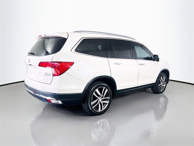 Used 2018 Honda Pilot Touring image 7