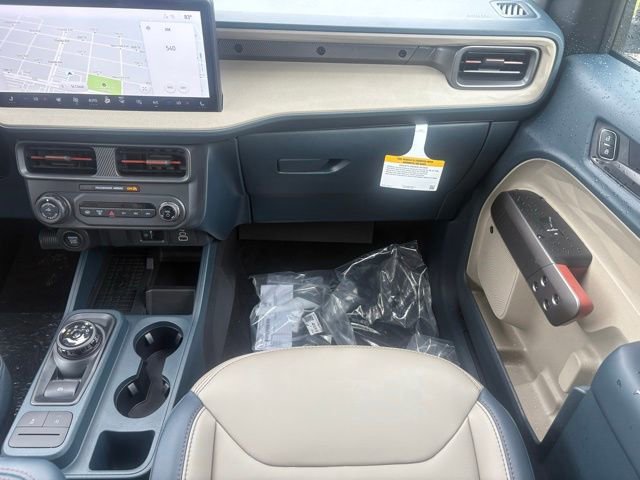 New 2025 Ford Maverick Lariat image 13