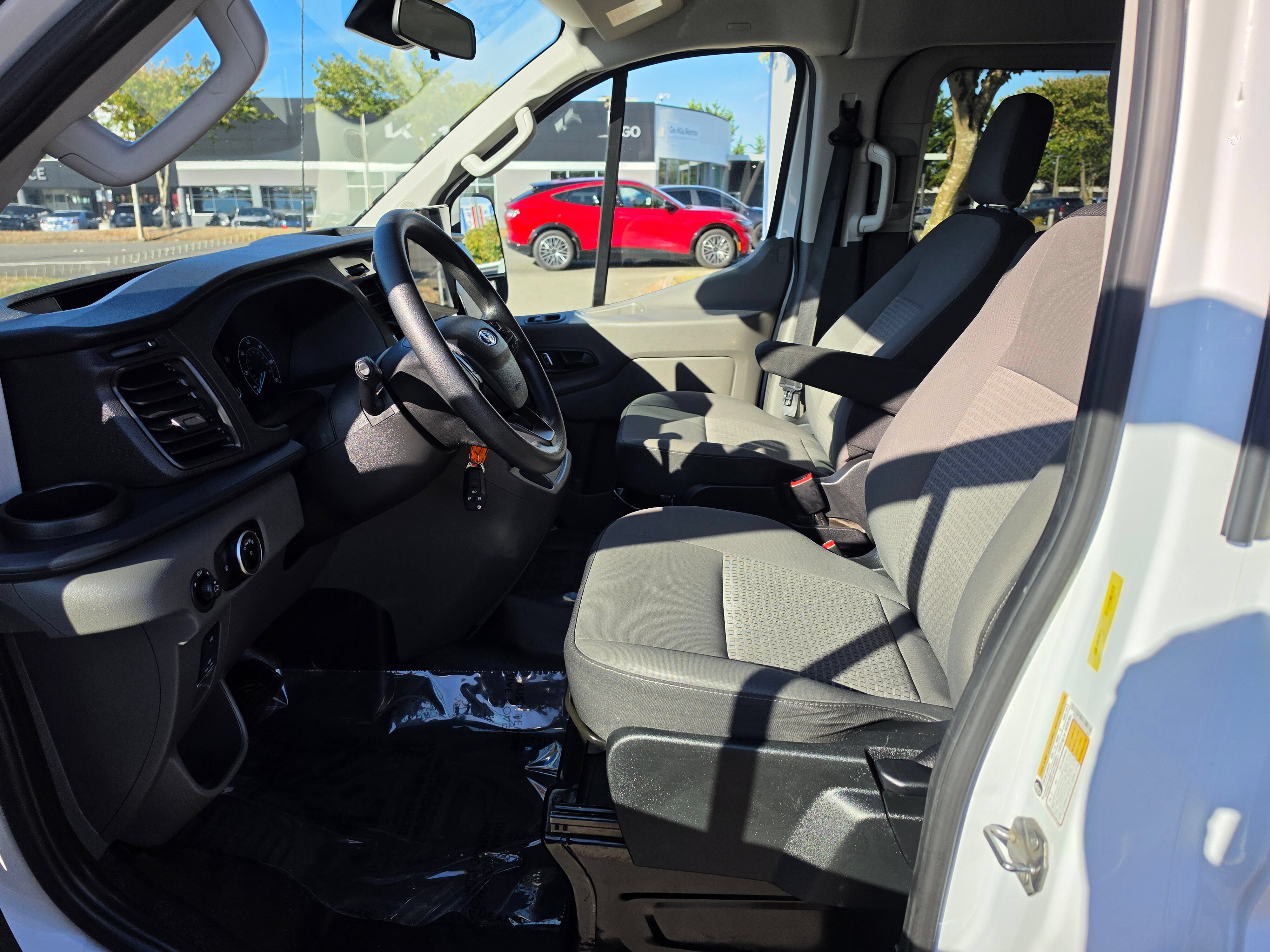 Used 2024 Ford Transit 350 XLT RWD image 20