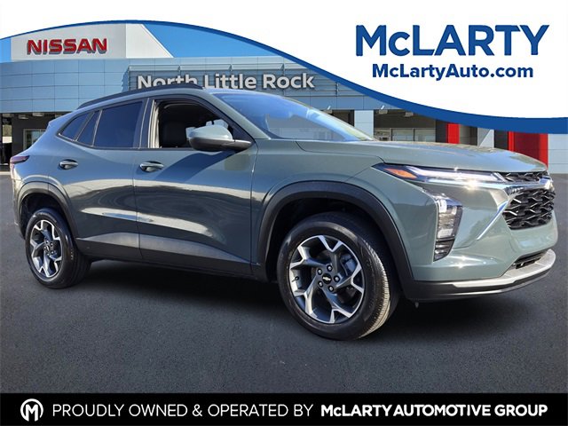 Used 2025 Chevrolet Trax LT