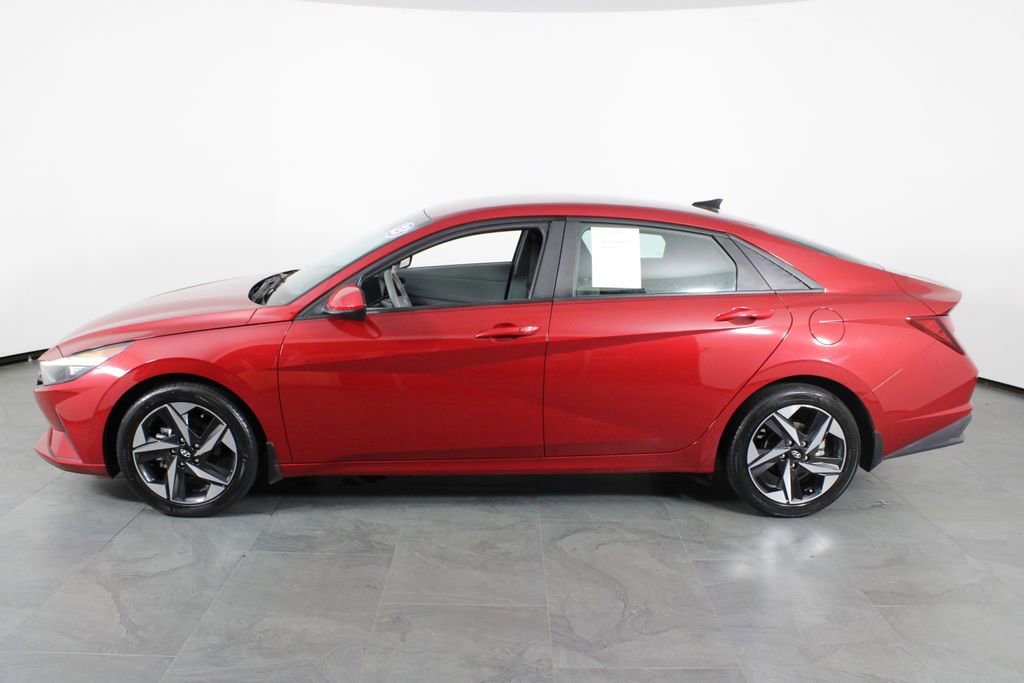 Certified 2023 Hyundai Elantra SEL w/ Convenience Package image 11