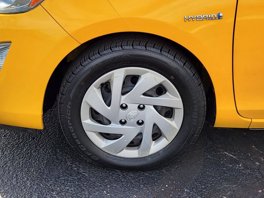 Used 2015 Toyota Prius C One FWD image 14